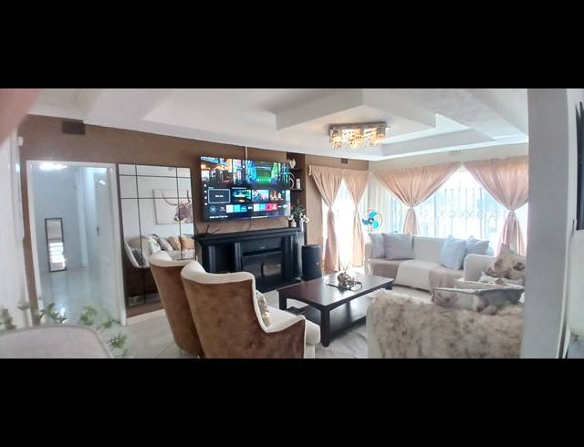 4 BEDROOM HOUSE RENTED IN LINDHAVEN
